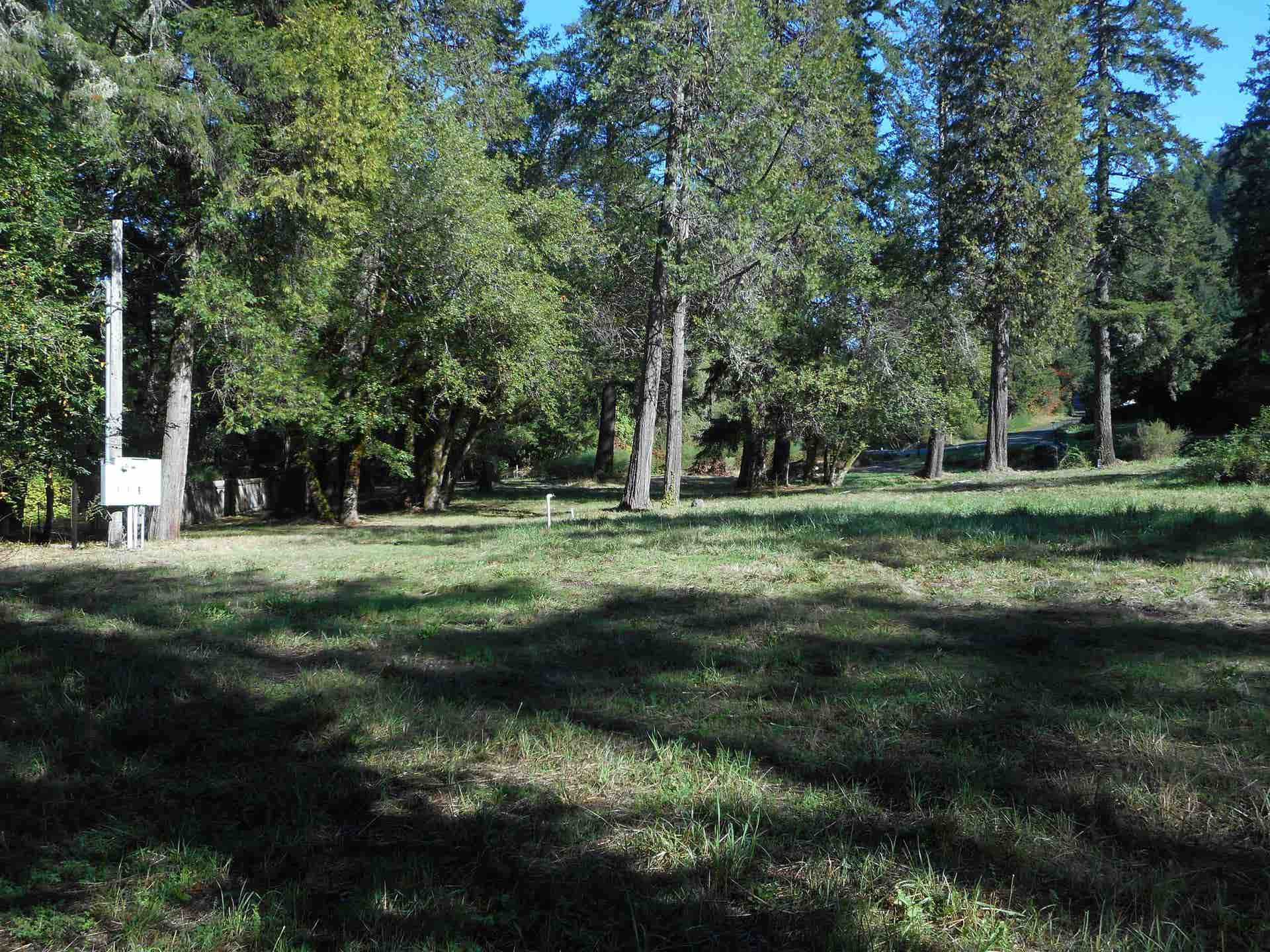8220 US Highway 199, Gasquet, CA 95543