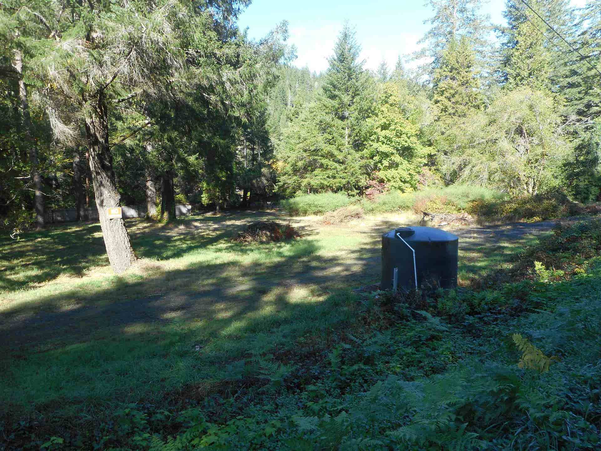 8220 US Highway 199, Gasquet, CA 95543