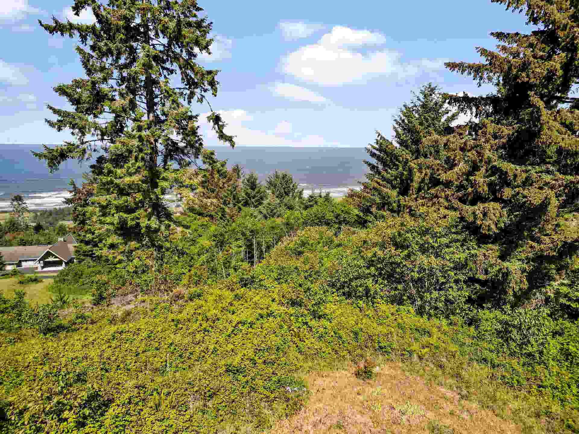 400 Spyglass Road, Smith River, CA 95567