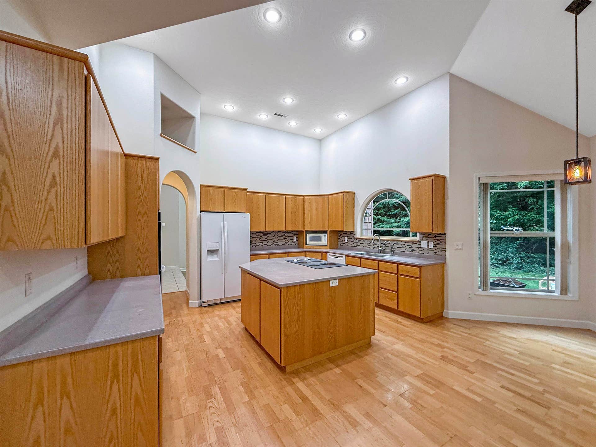 185 Quail, Fort Dick, CA 95531
