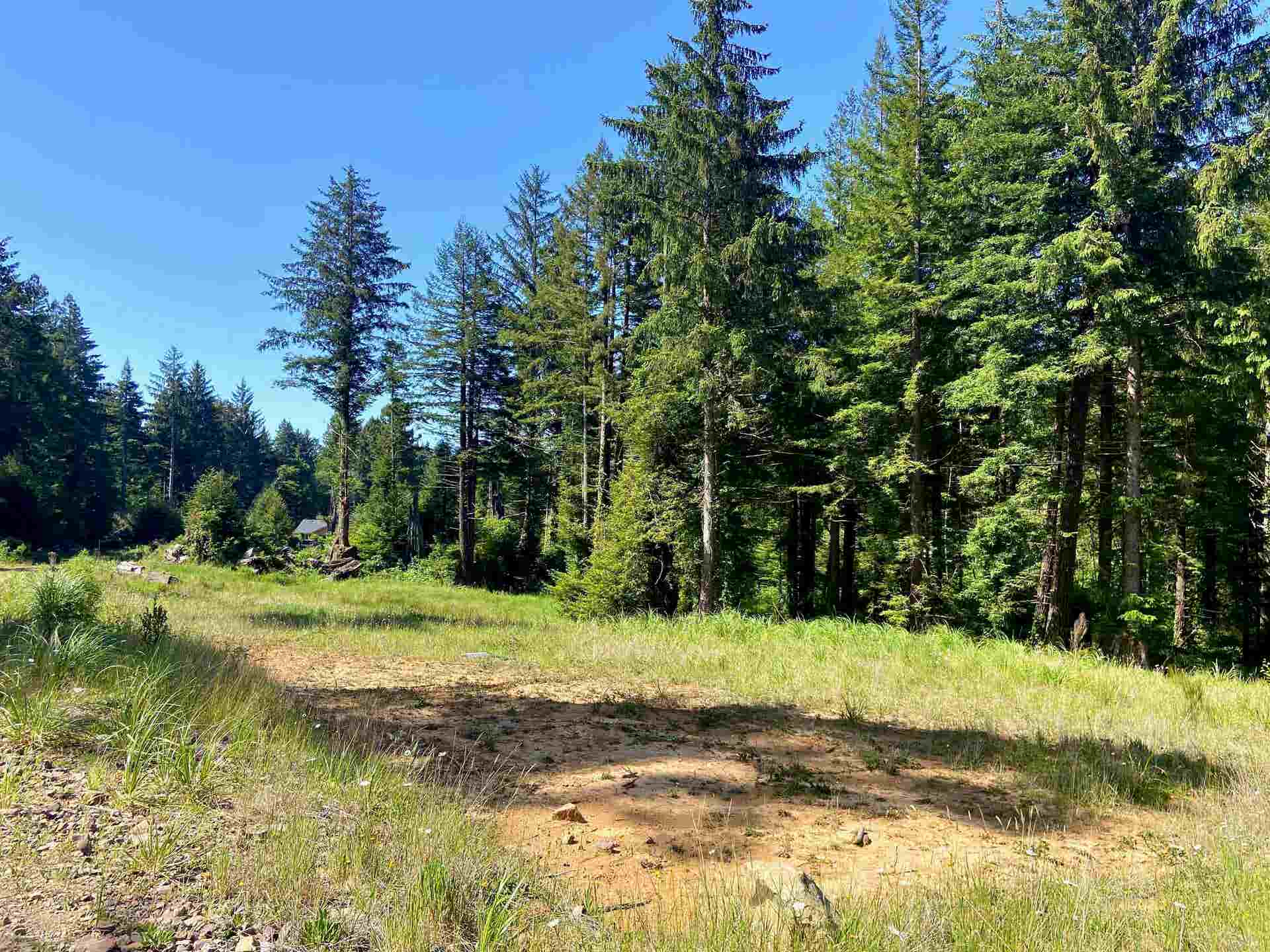 000 Noels Way, Crescent City, CA 95531